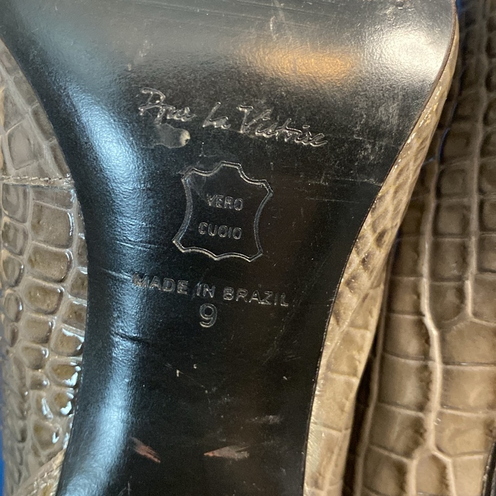 Pour la Victorie Crocodile Print Ankle Boots - Picture 6 of 8